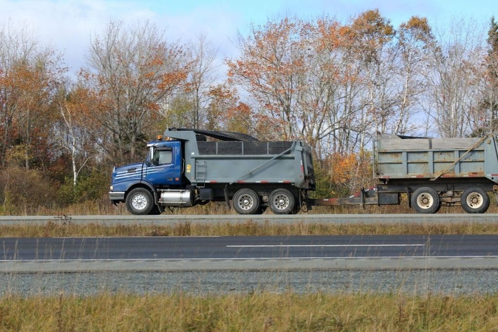 dump truck vs dump trailer